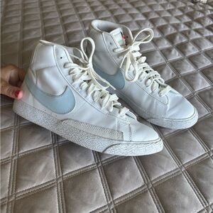 Nike Blazer Mid ‘77